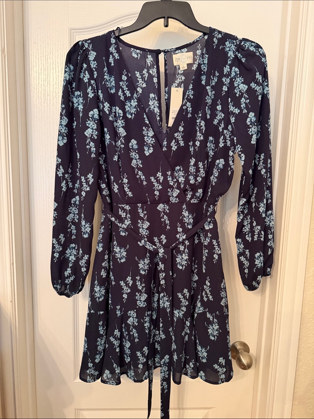 NWT June&Ivy faux floral Wrap Mini Dress - Navy with Light Blue Flowers
